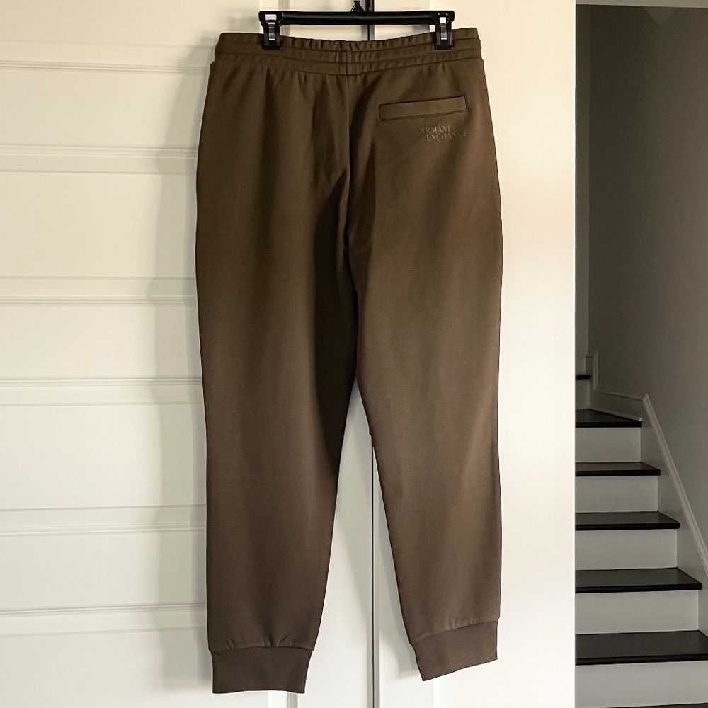 A|X Armani Exchange Men's Regular-Fit Eagle Logo Black Olive Joggers ~ Size M - Picture 5 of 11